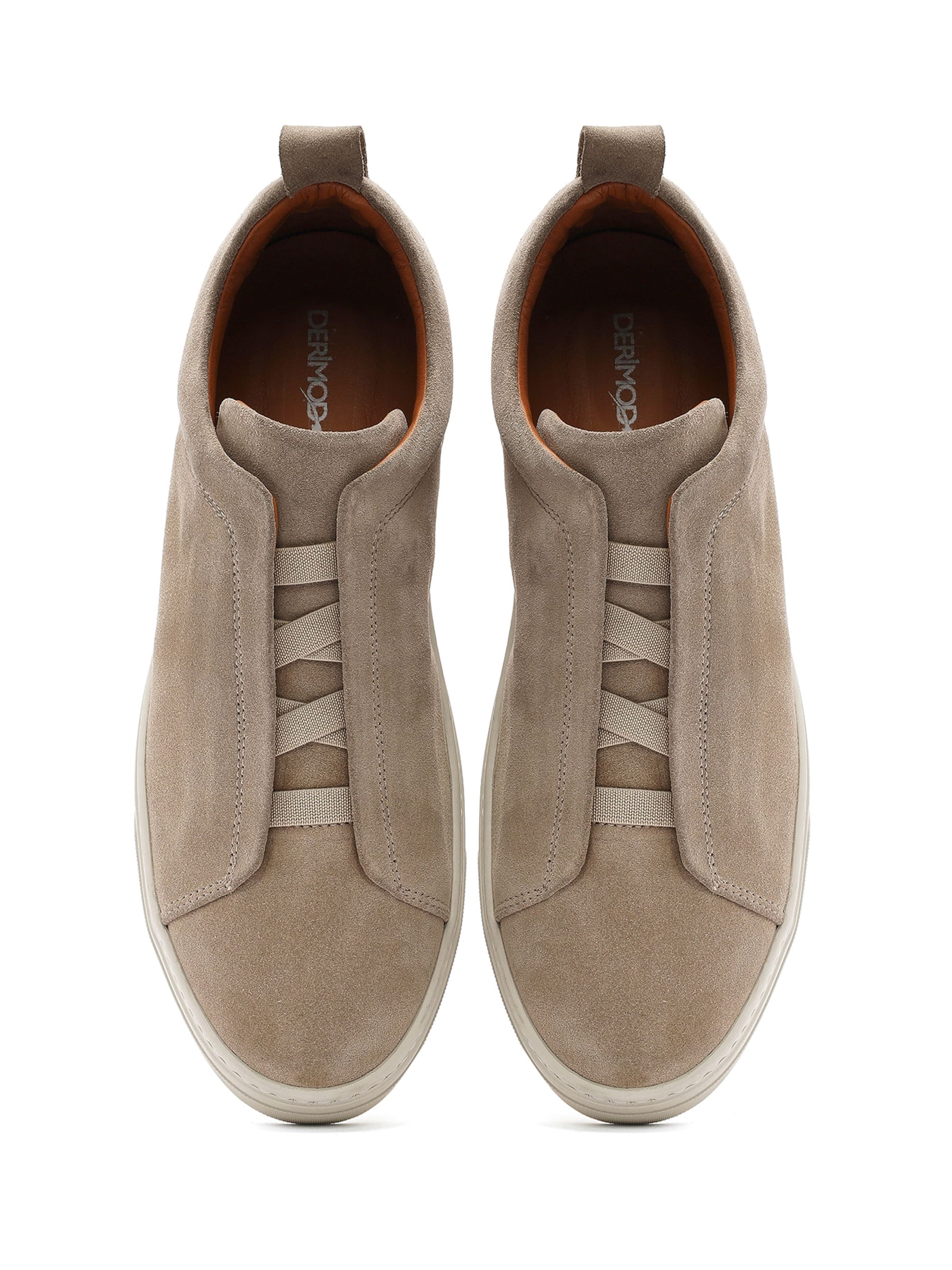 Scarpa slip-on di Derimod in beige