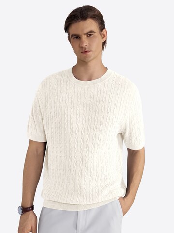 Vantory Sweater in White
