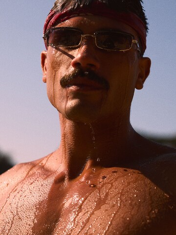 Lunettes de soleil Bershka en gris