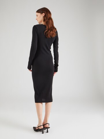 Rochie de la Versace Jeans Couture pe negru