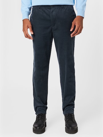 Club Monaco Regular Chino Pants in Blue: front