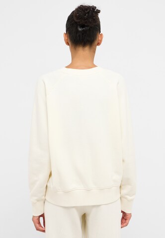 MUSTANG Sweatshirt 'Mala' in White