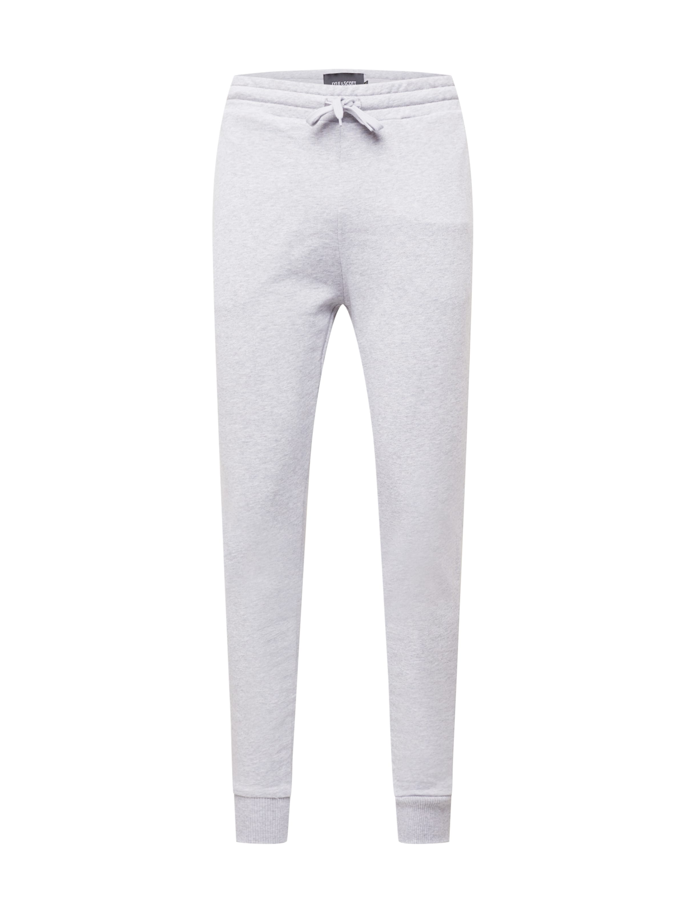 pilka Lyle & Scott Kelnės: priekis