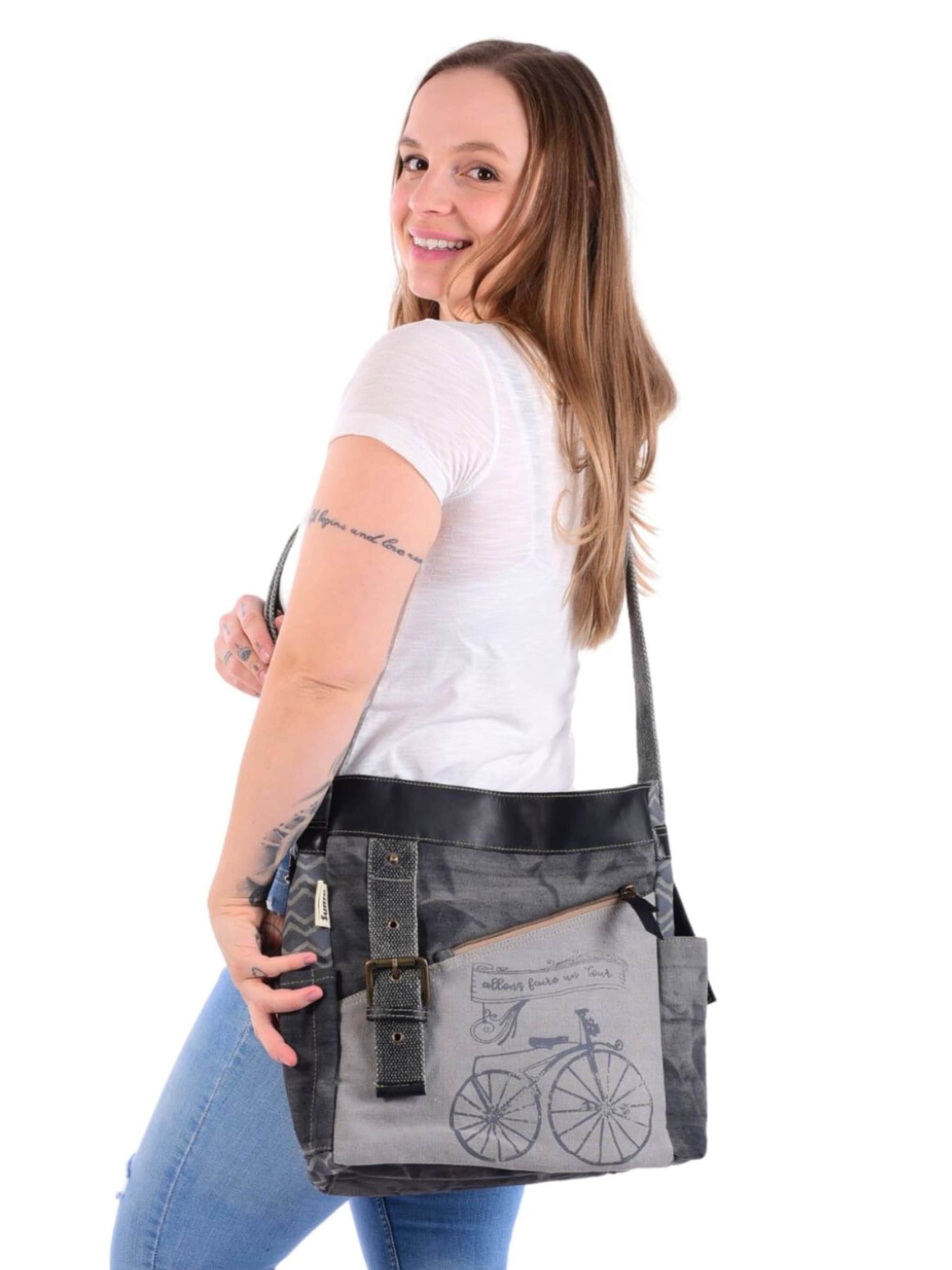 Sunsa Crossbody Bag 'Sunsa' in Grey