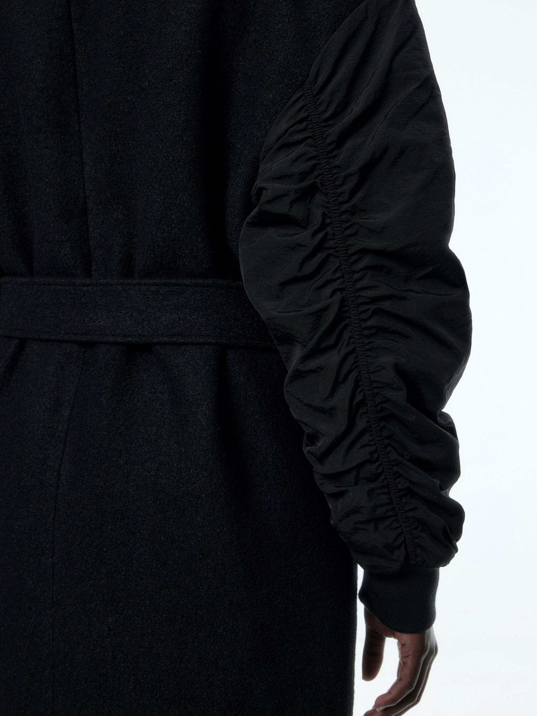 EDITED Produits Manteau d’hiver 'Justine' noir