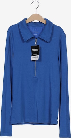 Everlane Top & Shirt in S in Blue: front