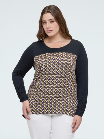 Top di Fiorella Rubino in nero: frontale