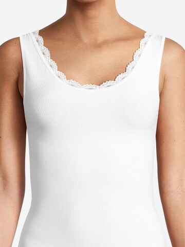 Nina von C. Undershirt 'Body & Soul' in White