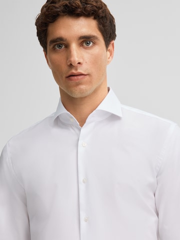 Fit confort Chemise STRELLSON en blanc