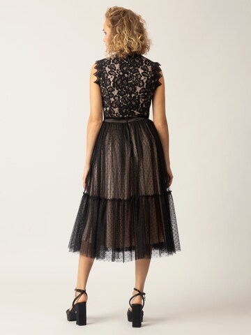 APART Abendkleid in Schwarz