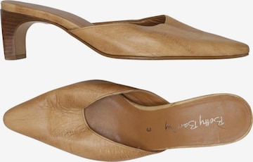 Betty Barclay Pumps 35,5 in Braun: Vorderseite