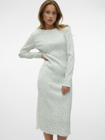 Robe 'JULIA' VERO MODA en blanc : devant