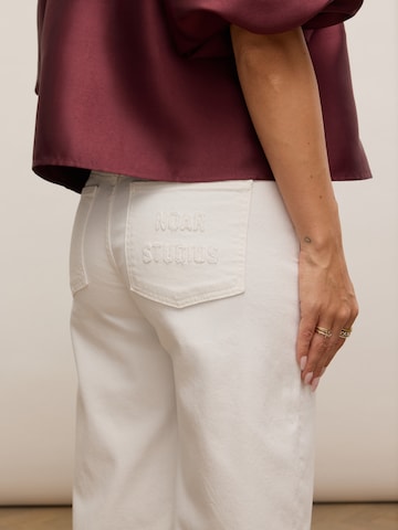 Wide leg Jeans 'Straight Leg Denim' di noar studios in marrone