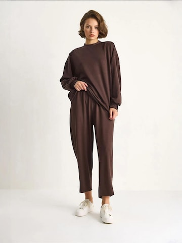 Tuta da jogging di Bianco Lucci in marrone