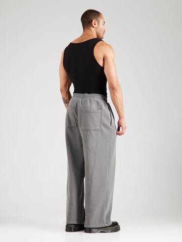 Largi Pantaloni de la WEEKDAY pe gri