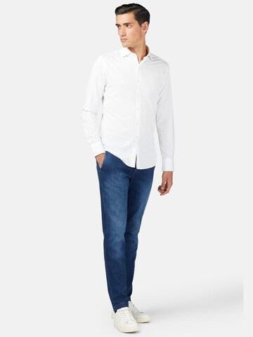 Coupe regular Chemise Boggi Milano en blanc