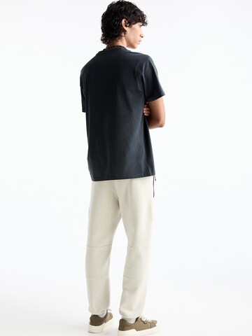Tapered Pantaloni di Pull&Bear in beige