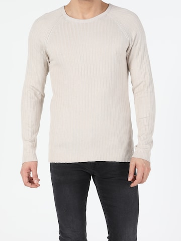 Colin's Trui in Beige: voorkant