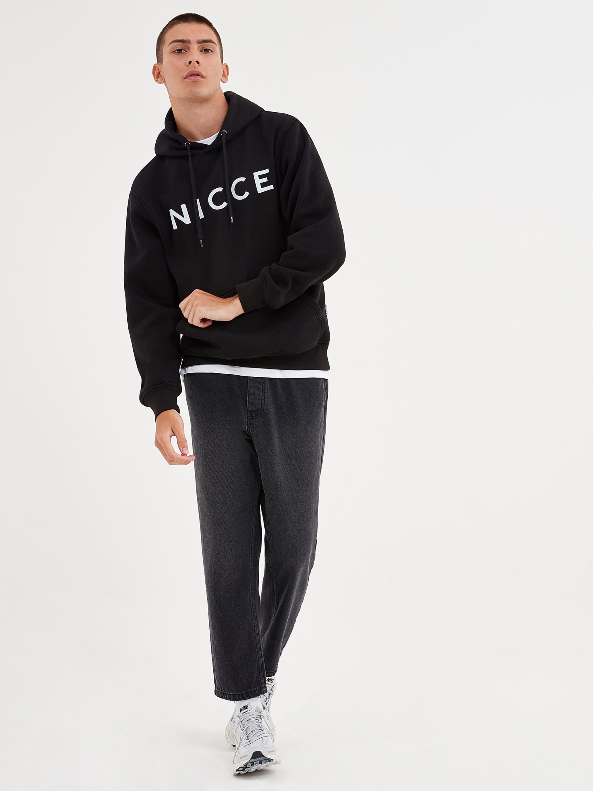 Nicce Sweatshirt in Black | ABOUT YOU