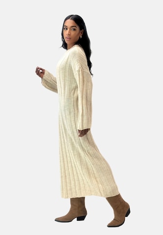 Elara Knitted dress in Beige