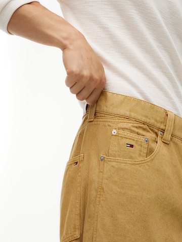Tommy Jeans Barrel Jeans 'Ashton' in Yellow