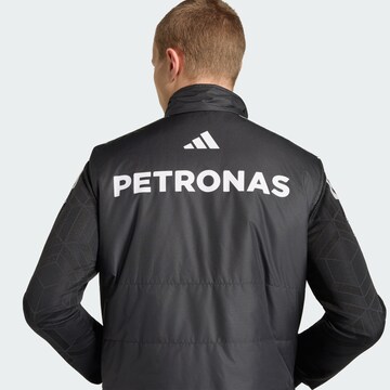 Gilet de sport 'Mercedes - Amg Petronas Formula 1 Team Mechanics' ADIDAS PERFORMANCE en noir