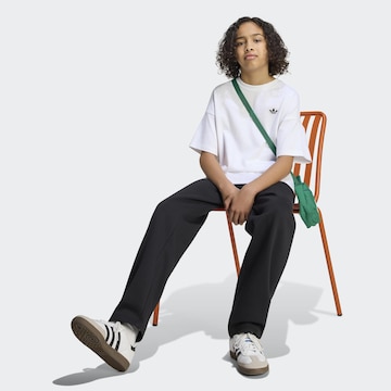 ADIDAS ORIGINALS Loosefit Παντελόνι σε μαύρο