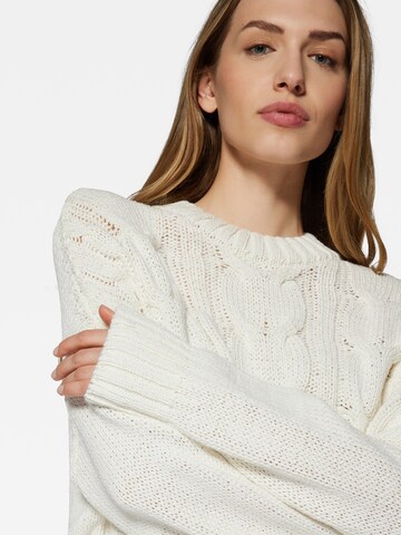 Mavi Sweater in White