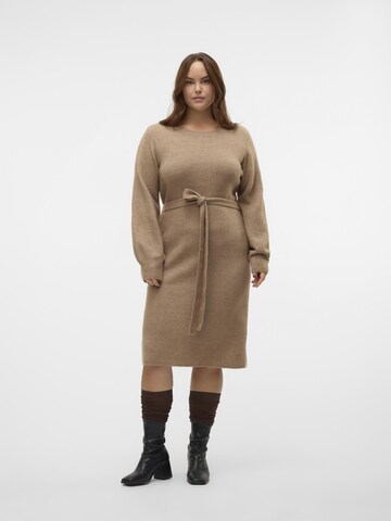 Vero Moda Curve Knit dress 'VMCPippa' in Brown
