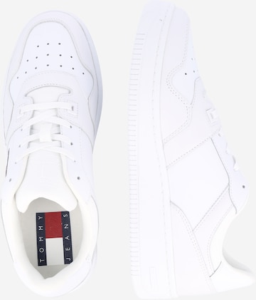 Tommy Jeans - Zapatillas deportivas bajas 'Essential' en blanco