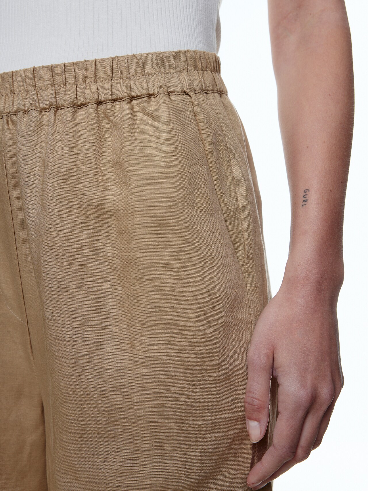 EDITED Pantaloni 'Benja' beige