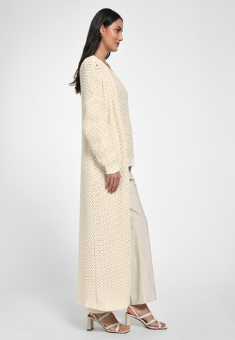 Laura Biagiotti Roma Knit Cardigan in Beige