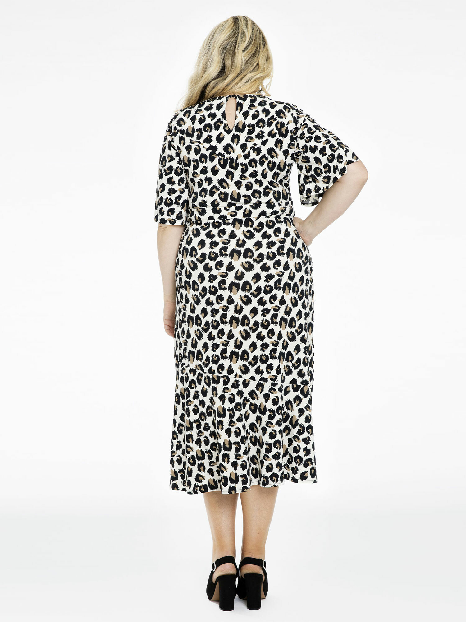Yoek Kleid Feline in Schwarz Yoek Kleid Feline in Schwarz