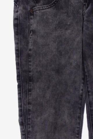 Herrlicher Jeans in 28 in Grey