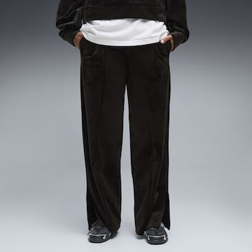 PUMA Loosefit Sporthose in Schwarz: Vorderseite