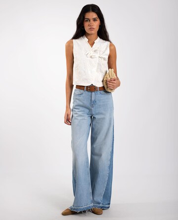 THE-ARE Wide leg Jeans in Blauw