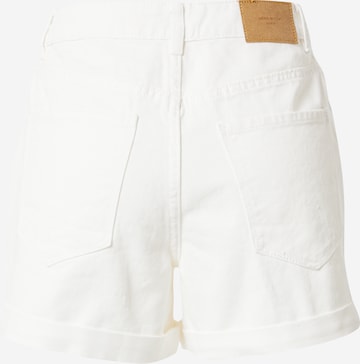 VERO MODA - Loosefit Calças de ganga 'Zuri' em branco