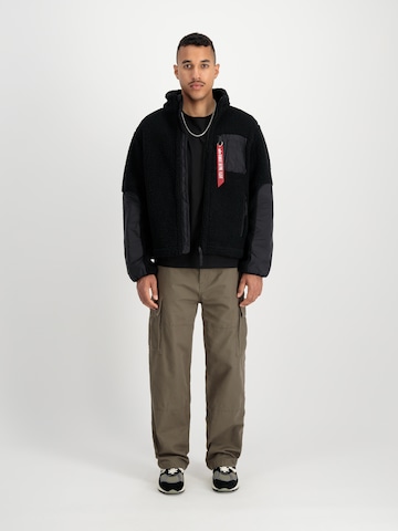 ALPHA INDUSTRIES Jacke 'Sherpa Zip' in Schwarz: Vorderseite