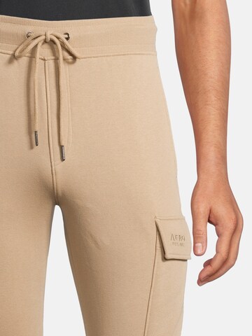 Effilé Pantalon cargo AÉROPOSTALE en beige