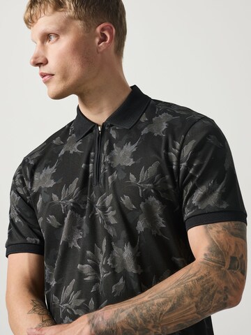 Next Shirt in Schwarz