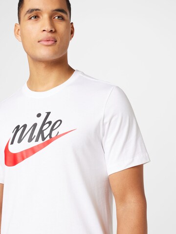 T-Shirt 'FUTURA 2' Nike Sportswear en blanc