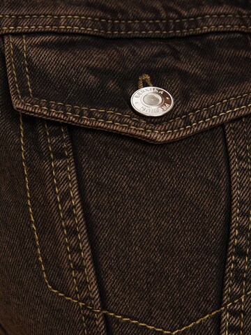 Gilet di Bershka in marrone