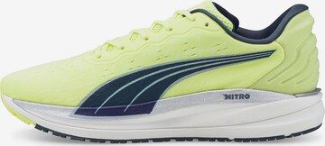 Chaussure de course 'Magnify Nitro' PUMA en vert : devant