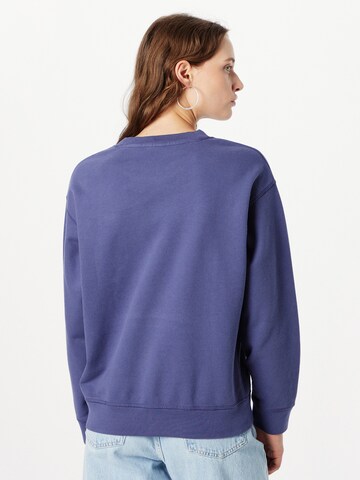 LEVI'S ® Sweatshirt 'Standard Crew' in Lila