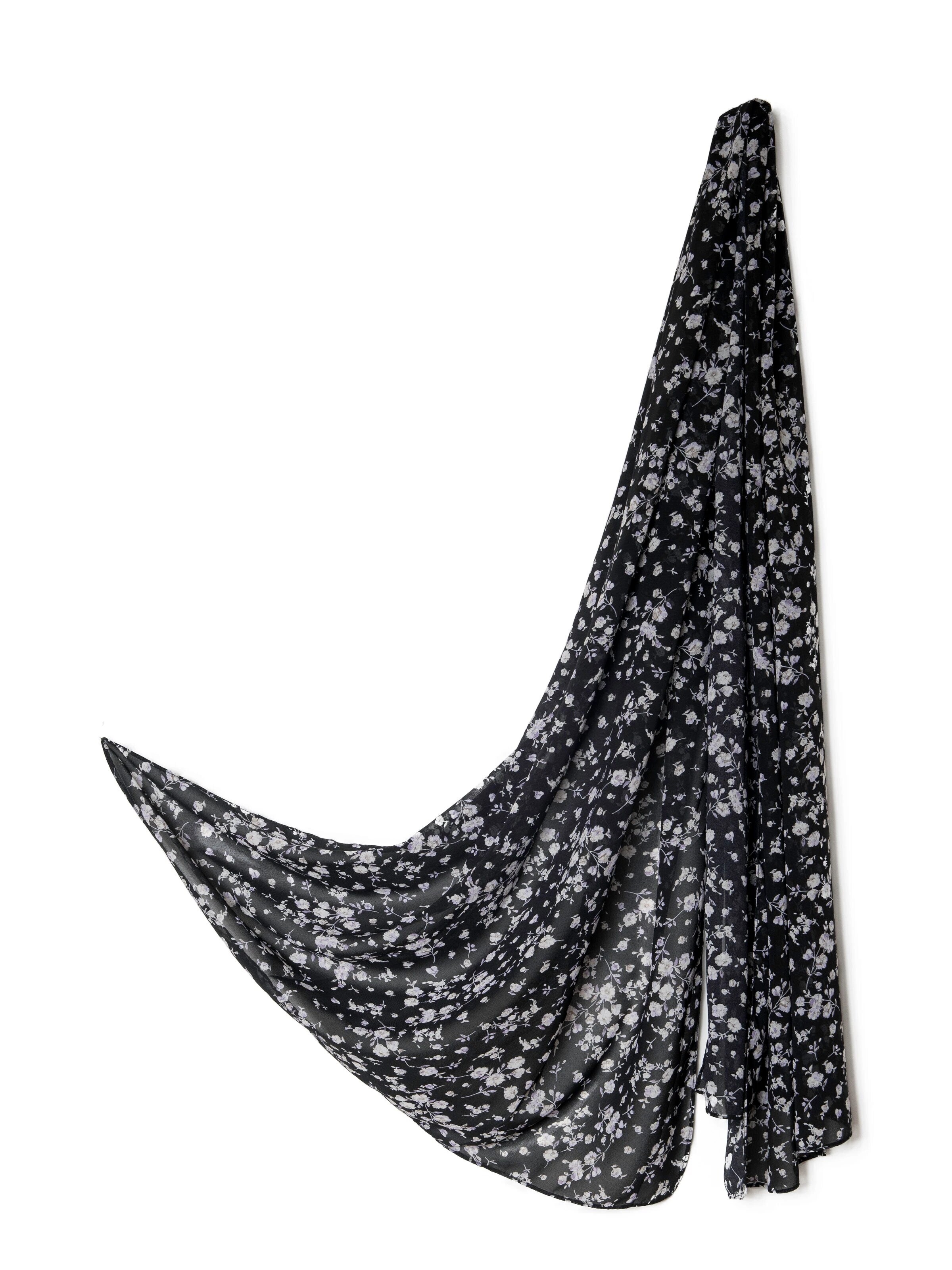 MayTree - Chal en negro: frente