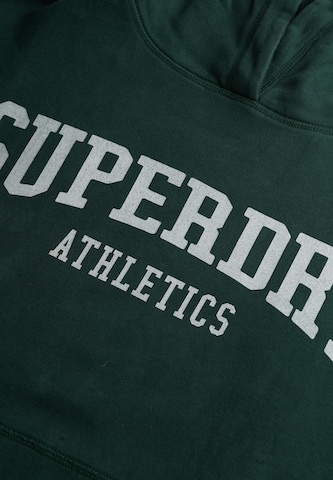 Sweat-shirt 'Athletic Essentials' Superdry en vert