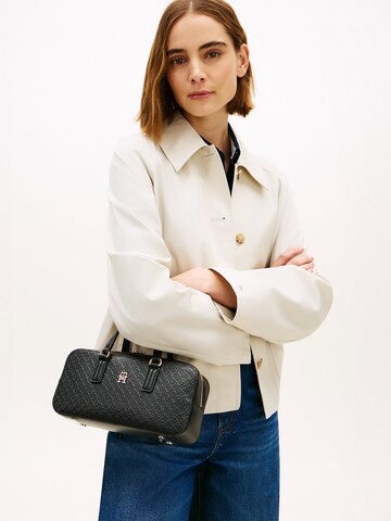 TOMMY HILFIGER Handtasche in Schwarz