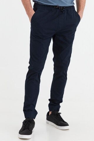 !Solid Slim fit Chino Pants 'SINAN' in Blue: front