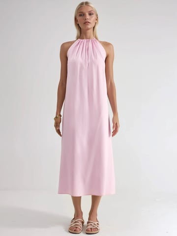 Robe Busem en rose : devant