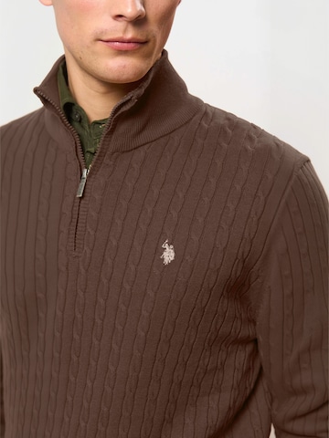 Pulover ' UMRomeo ' de la U.S. POLO ASSN. pe maro: față